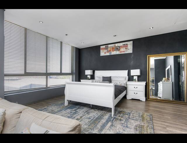1 BEDROOM APARTMENT FOR SALE IN BRAAMFONTEIN